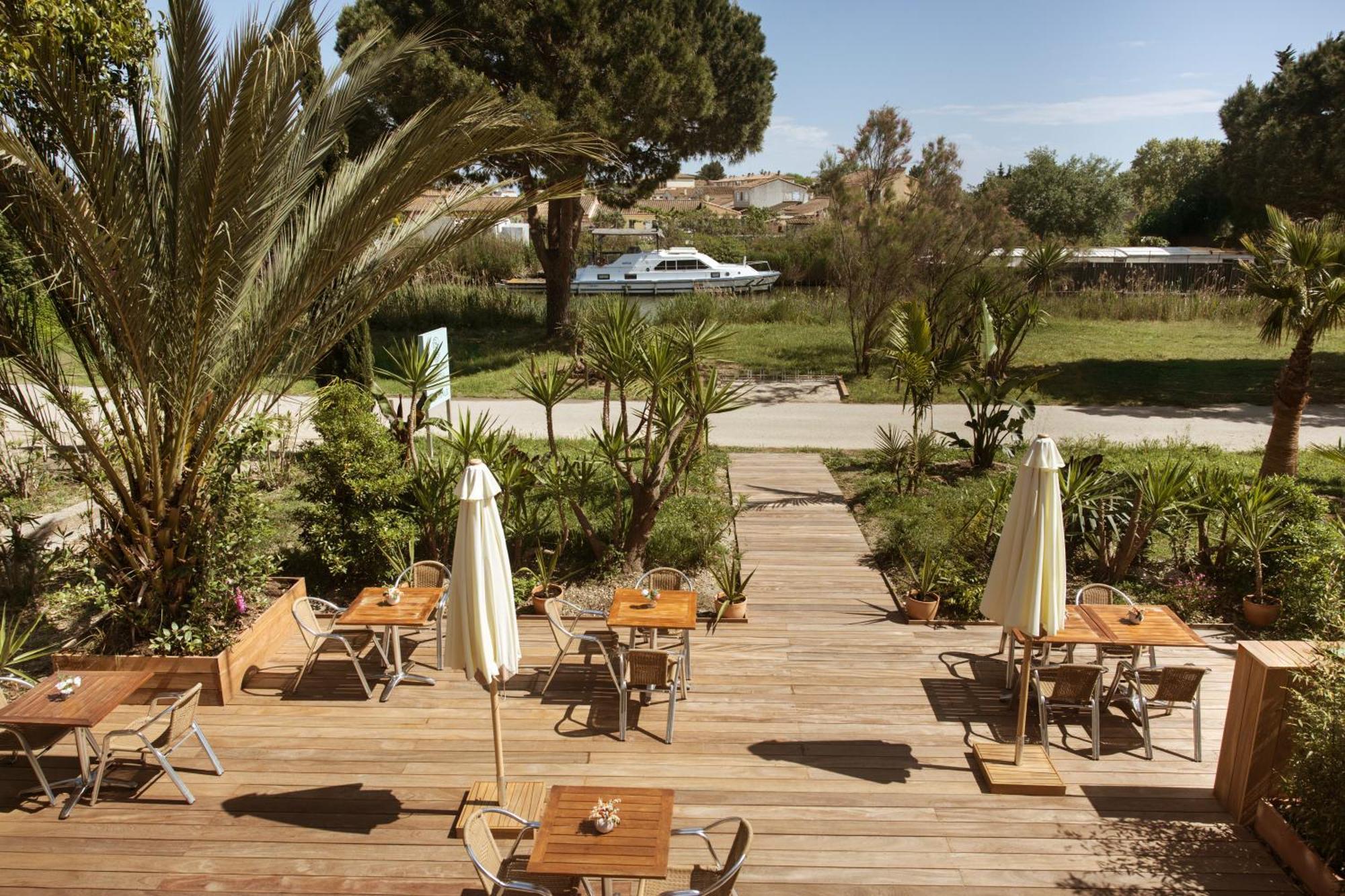 Les Jardins Du Canal Piscine Chauffee Aigues-Mortes Exterior photo